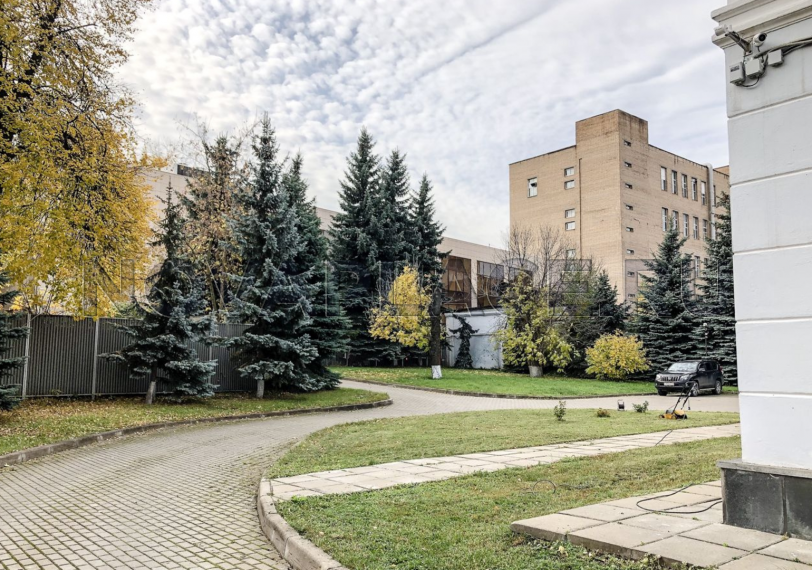 Аренда здания (ОСЗ) в Москве 1490 м2