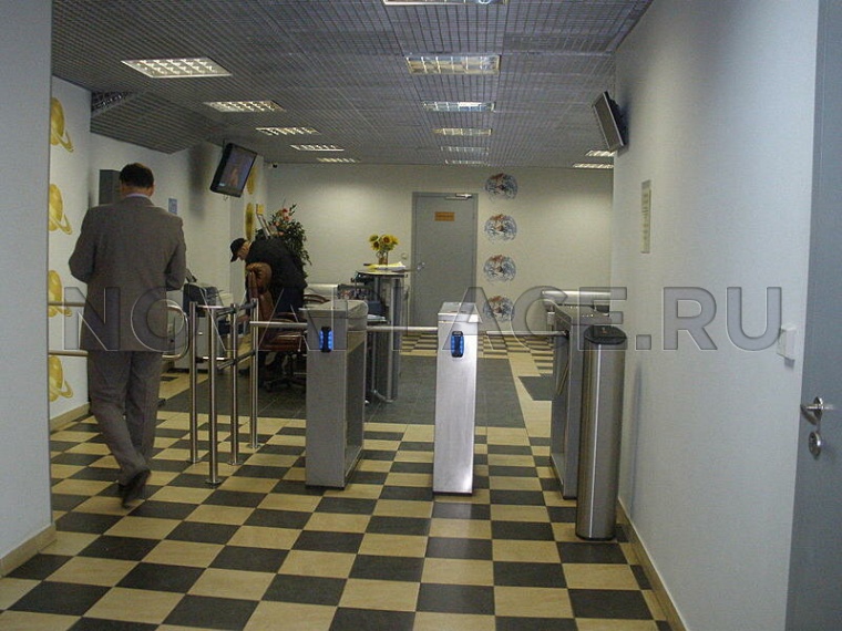 Аренда офиса в бизнес-центре в Москве 100 м2