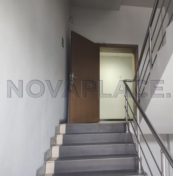 Аренда офиса в бизнес-центре в Москве 90 м2