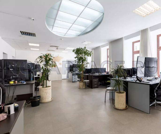 Аренда здания (ОСЗ) в Москве 1121 м2