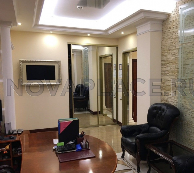 Аренда офиса в бизнес-центре в Москве 357 м2