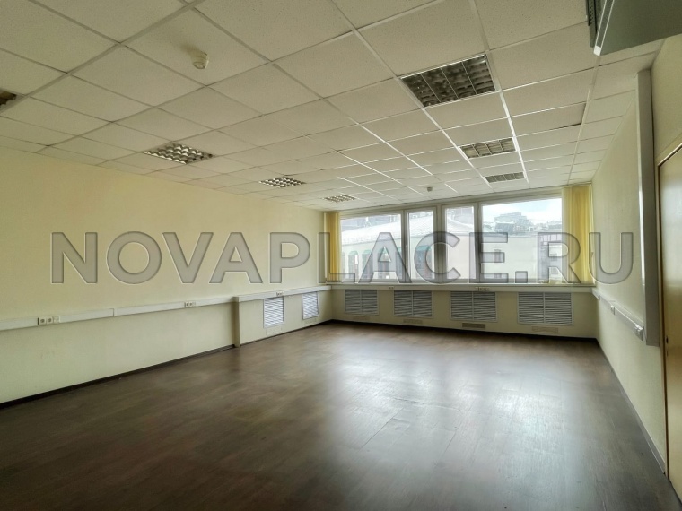 Аренда офиса в бизнес-центре в Москве 165 м2