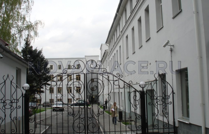 Аренда офиса в бизнес-центре в Москве 65 м2