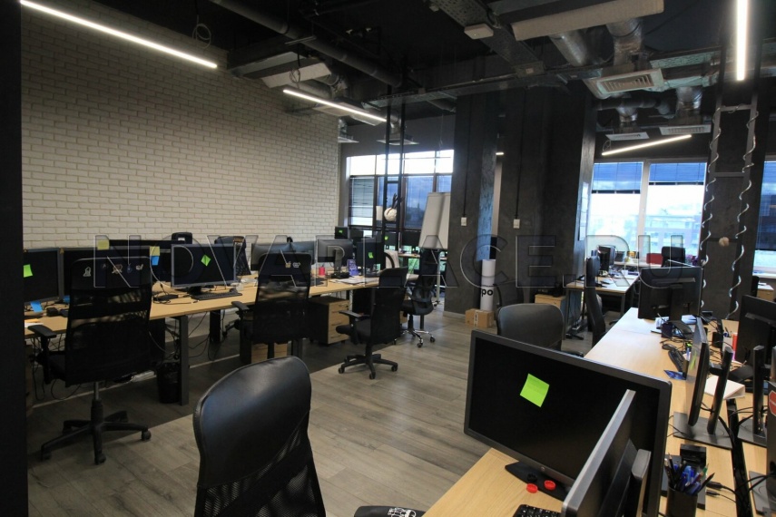 Аренда офиса в бизнес-центре в Москве 1496 м2