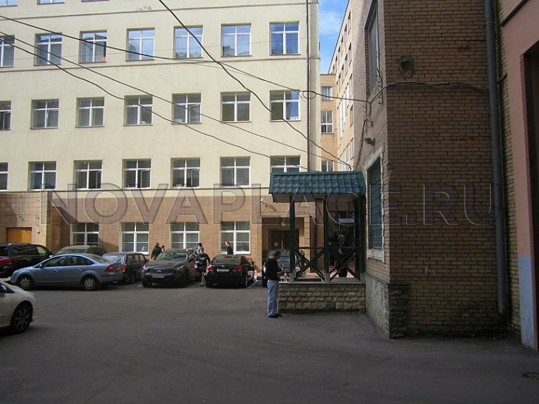 Аренда офиса в бизнес-центре в Москве 70 м2