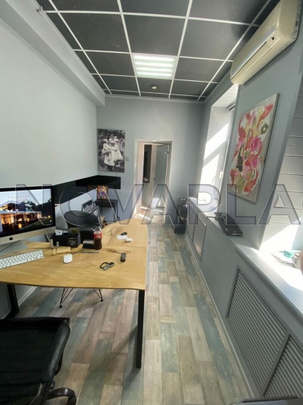 Аренда офиса в административном здании в Москве 72 м2