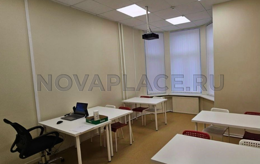 Аренда офиса в бизнес-центре в Москве 160 м2