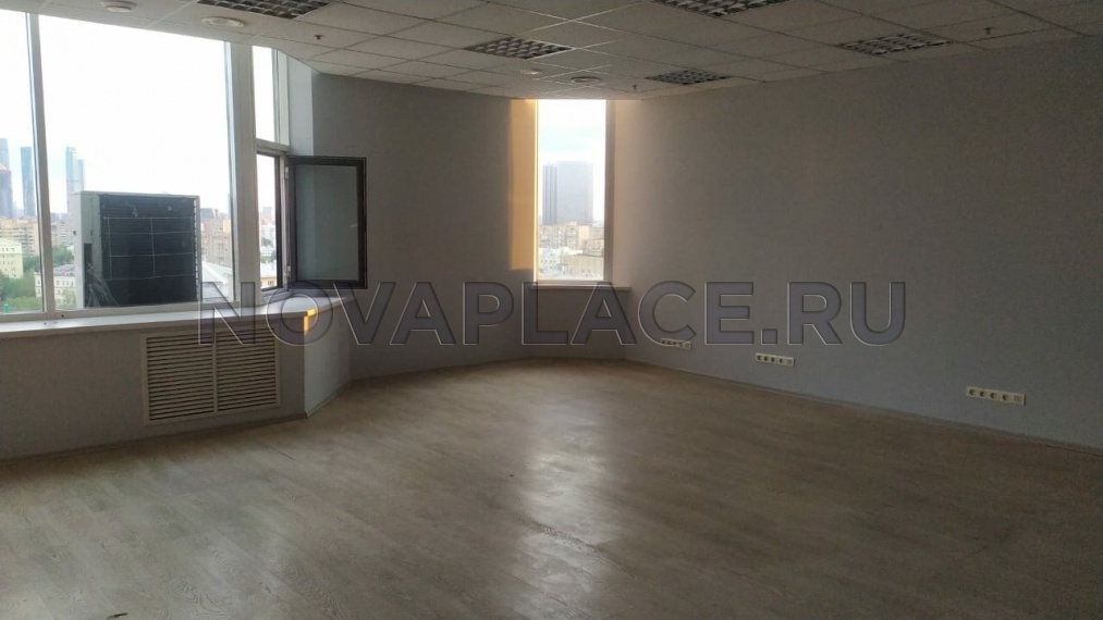 Аренда офиса в бизнес-центре в Москве 220 м2