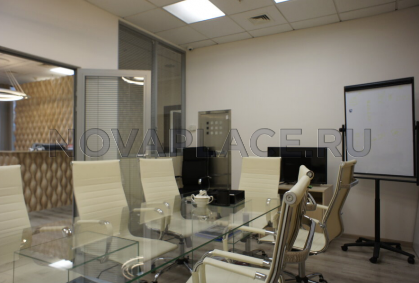 Аренда офиса в бизнес-центре в Москве 304 м2