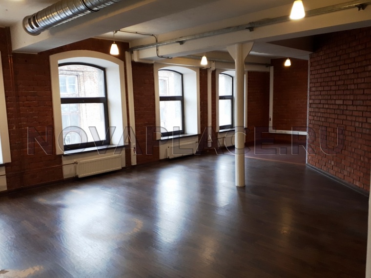 Аренда офиса в бизнес-центре в Москве 86 м2