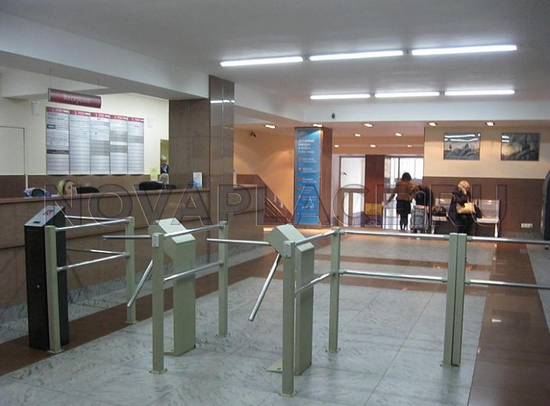 Аренда офиса в бизнес-центре в Москве 297 м2