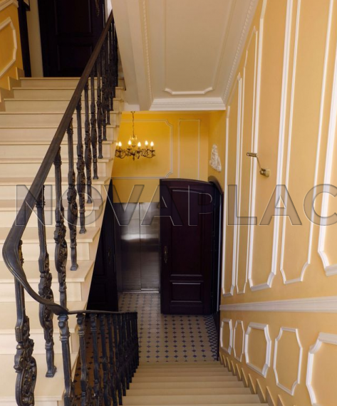 Аренда здания (ОСЗ) в Москве 2050 м2