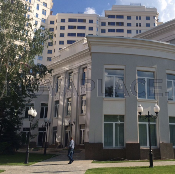 Продажа отдельно стоящего здания в Москве 2475 м2