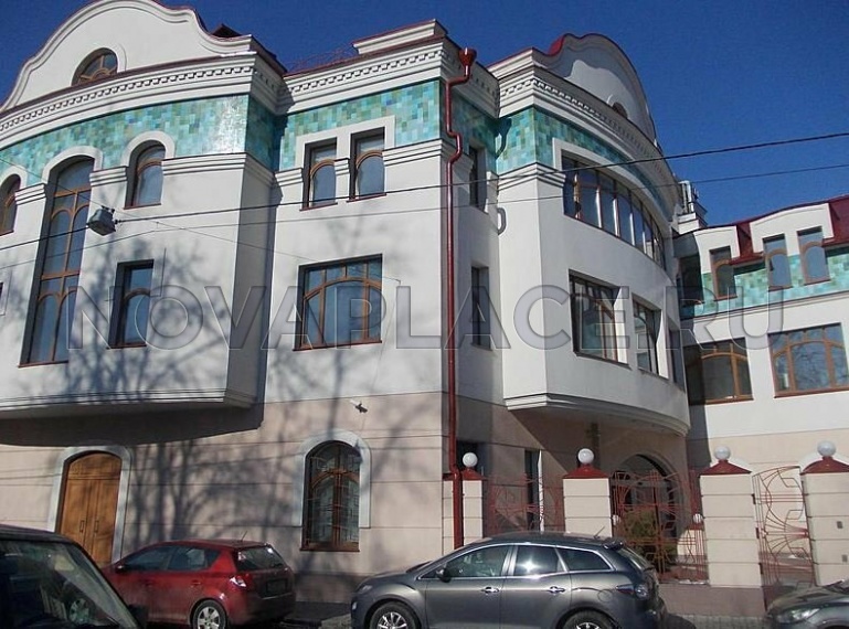 Аренда здания (ОСЗ) в Москве 3300 м2