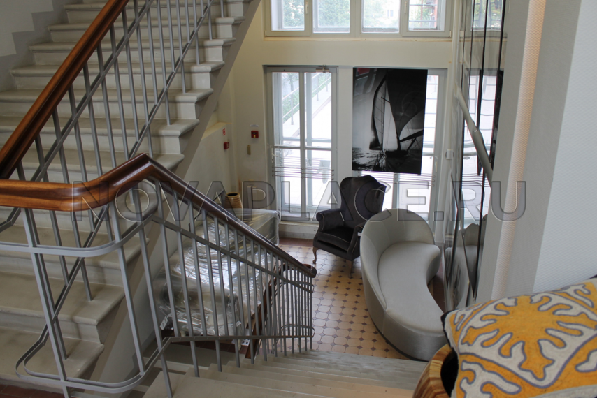 Аренда здания (ОСЗ) в Москве 1402 м2