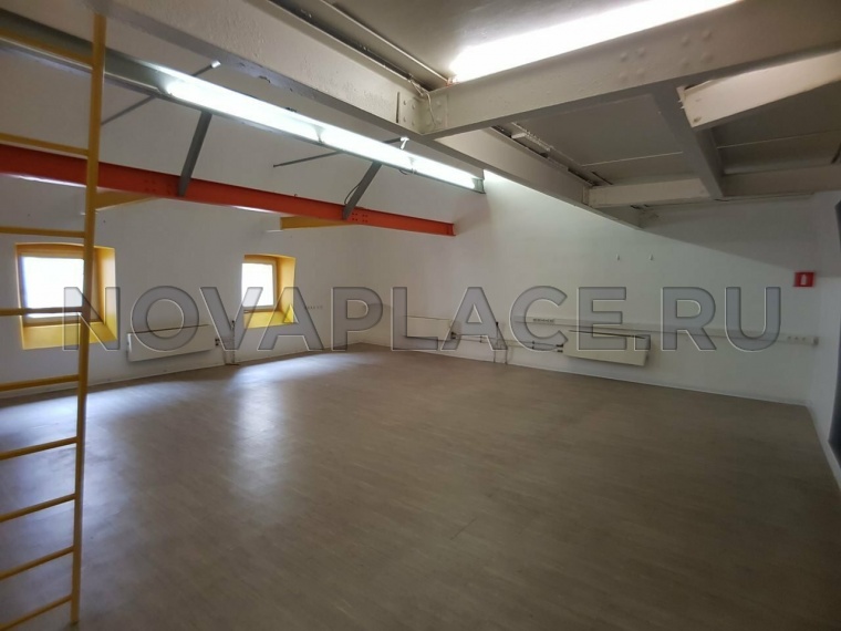 Аренда офиса в бизнес-центре в Москве 195 м2