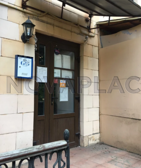 Аренда офиса в жилом доме в Москве 118 м2