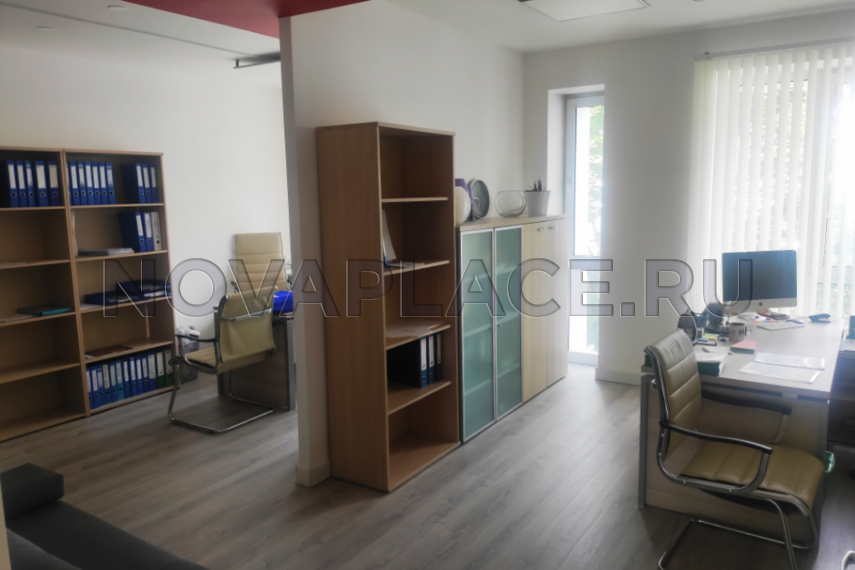 Аренда офиса в бизнес-центре в Москве 190 м2