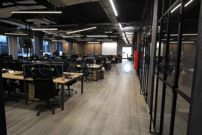 Аренда офиса в бизнес-центре в Москве 1496 м2