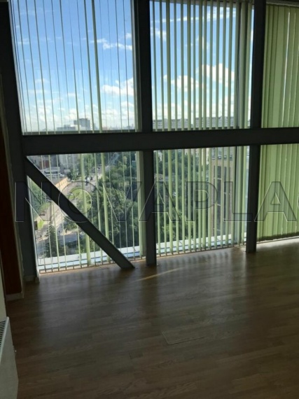 Аренда офиса в бизнес-центре в Москве 115 м2