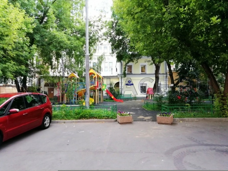 Аренда здания (ОСЗ) в Москве 215 м2