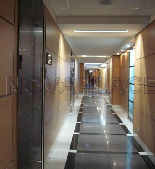 Аренда офиса в бизнес-центре в Москве 127 м2