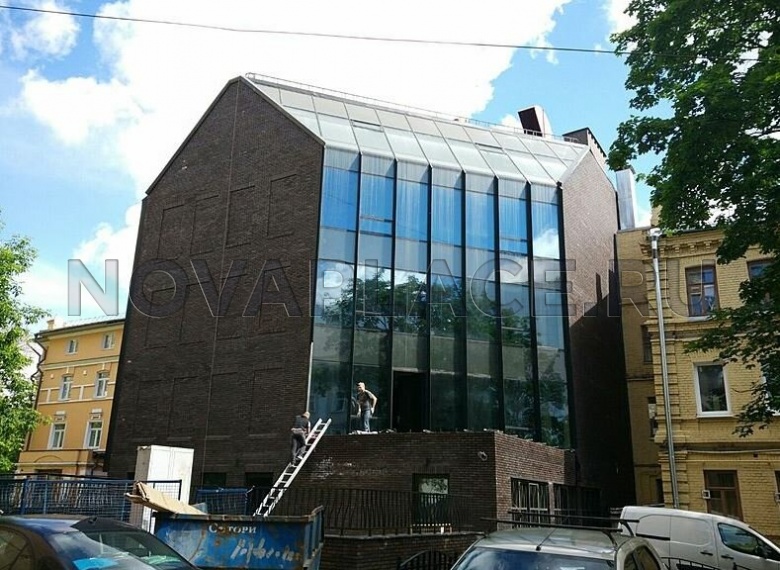 Продажа отдельно стоящего здания в Москве 2650 м2