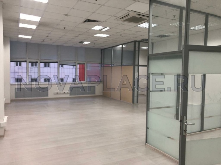 Аренда офиса в бизнес-центре в Москве 100 м2