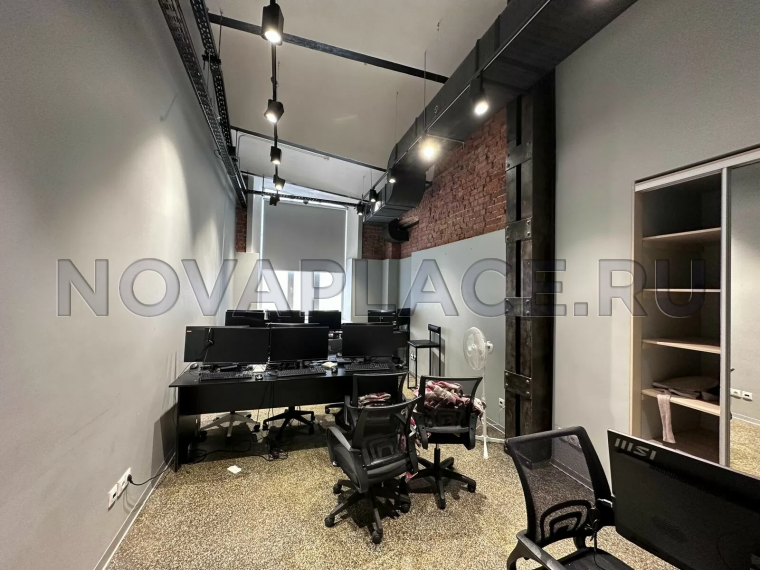 Продажа коммерческой недвижимости в Москве 195 м2