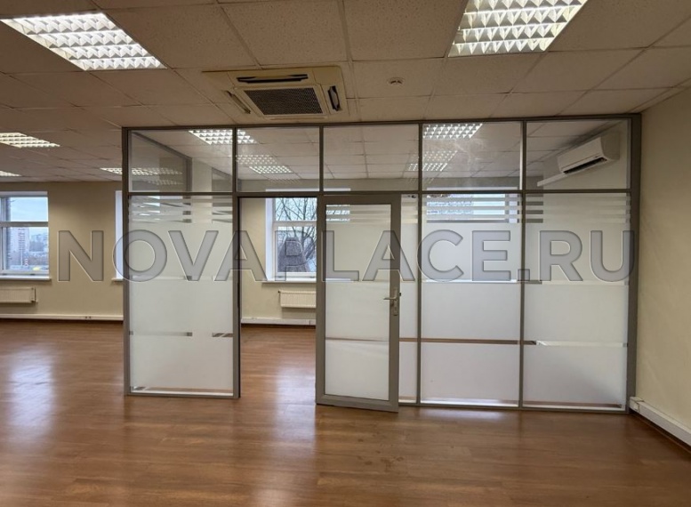 Аренда офиса в бизнес-центре в Москве 166 м2