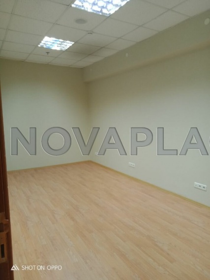 Аренда офиса в бизнес-центре в Москве 79 м2