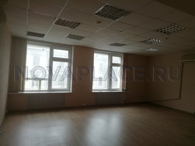 Аренда офиса в бизнес-центре в Москве 46 м2