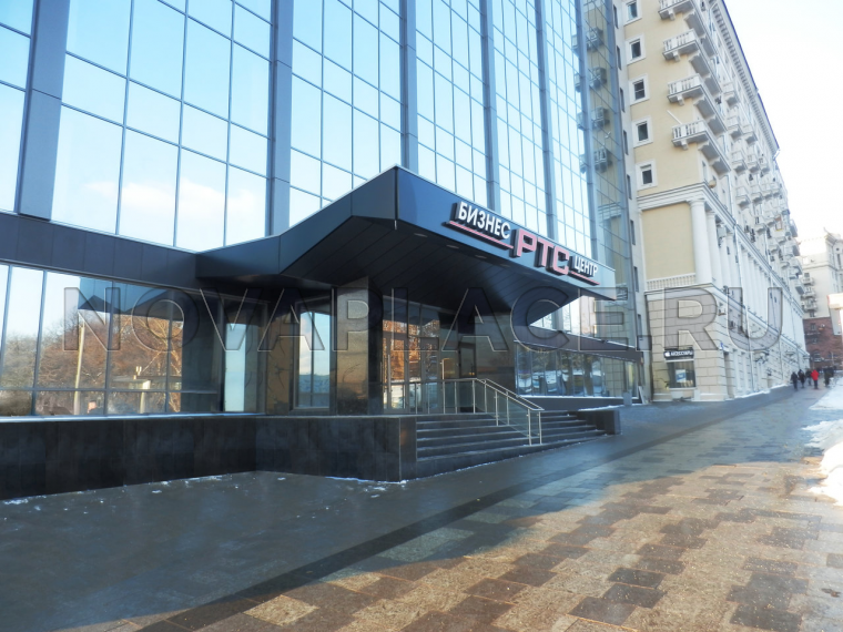 Аренда офиса в бизнес-центре в Москве 582 м2