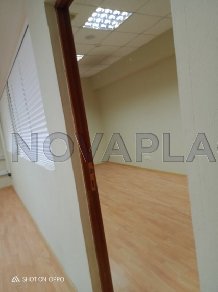 Аренда офиса в бизнес-центре в Москве 79 м2