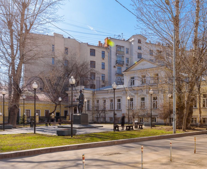 Аренда здания (ОСЗ) в Москве 1045 м2