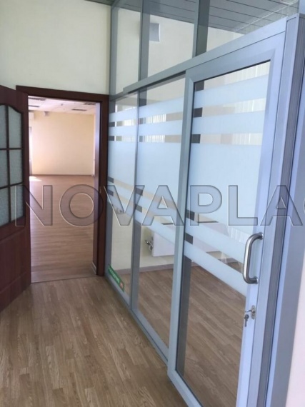 Аренда офиса в бизнес-центре в Москве 115 м2