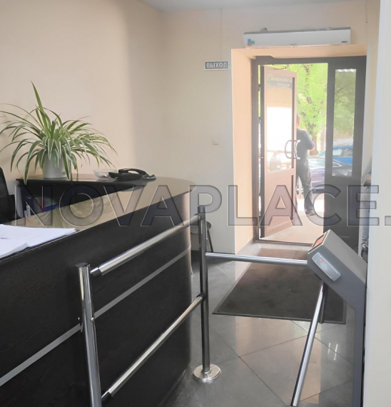 Аренда офиса в бизнес-центре в Москве 90 м2