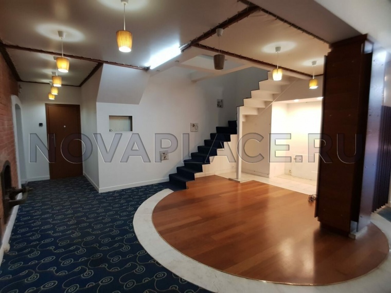 Аренда офиса в бизнес-центре в Москве 195 м2