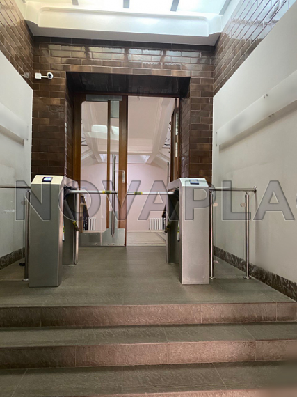 Аренда офиса в бизнес-центре в Москве 320 м2