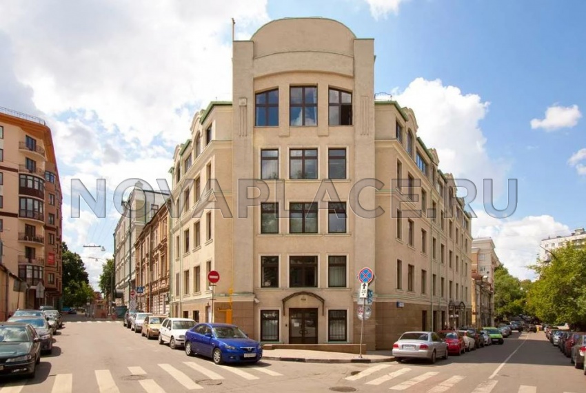 Аренда офиса в бизнес-центре в Москве 193 м2