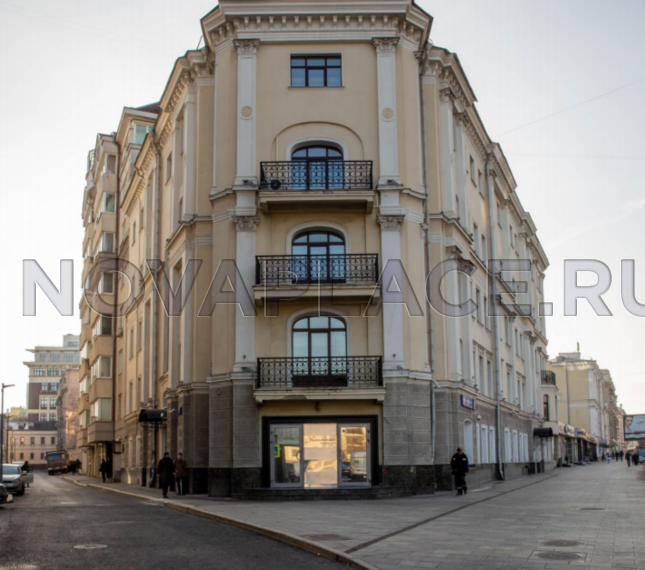 Аренда офиса в административном здании в Москве 208 м2