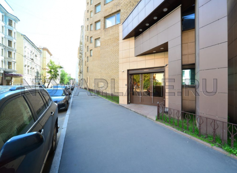 Аренда офиса в бизнес-центре в Москве 121 м2