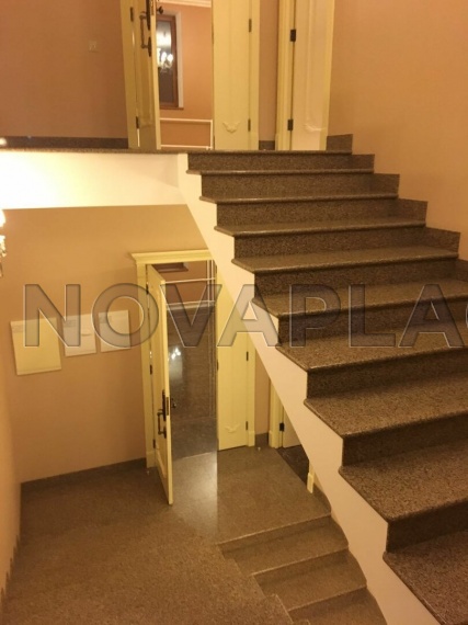 Аренда здания (ОСЗ) в Москве 1900 м2