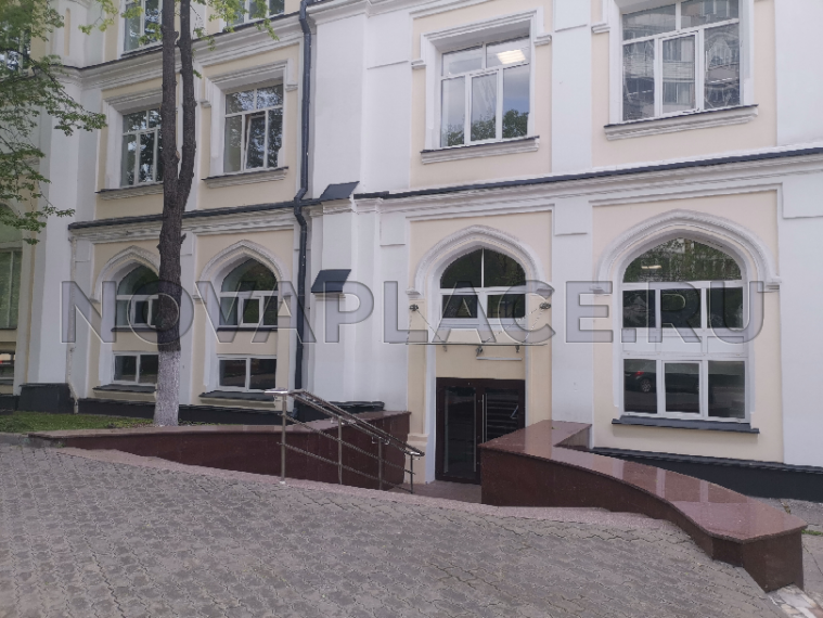 Аренда офиса в бизнес-центре в Москве 282 м2