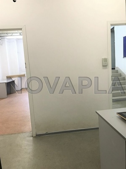 Аренда офиса в бизнес-центре в Москве 61 м2