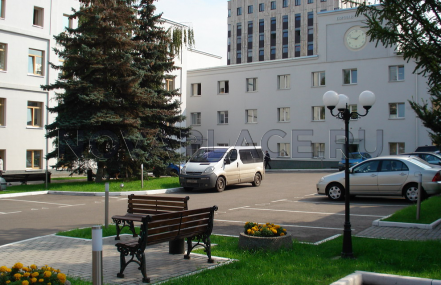 Аренда офиса в бизнес-центре в Москве 65 м2