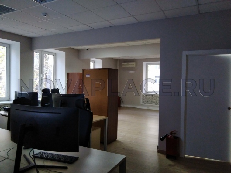 Аренда офиса в бизнес-центре в Москве 65 м2