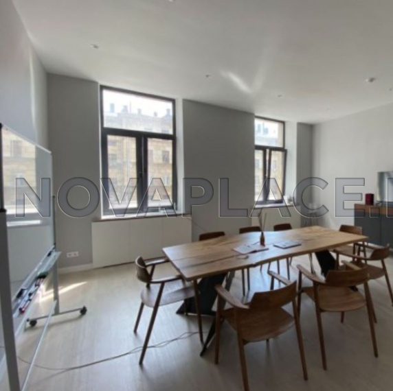 Продажа офиса в Москве 33 м2