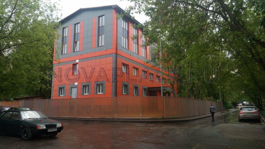 Аренда здания (ОСЗ) в Москве 1075 м2