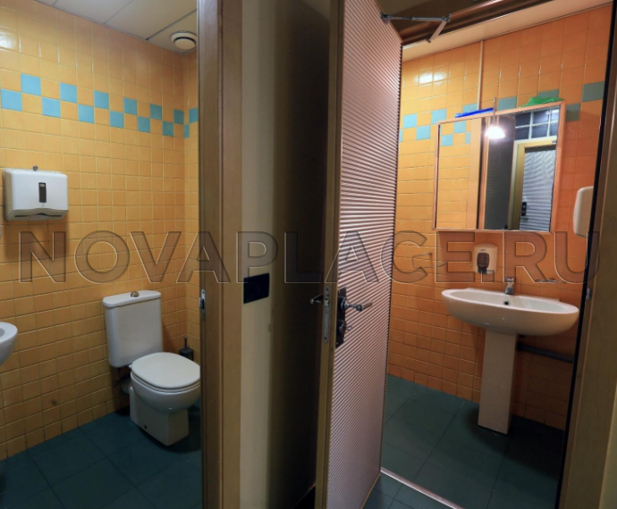 Аренда офиса в административном здании в Москве 208 м2